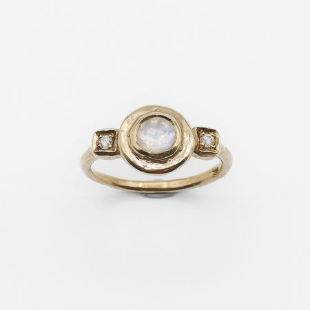 Sommer ring - gold with moonstone & diamonds
