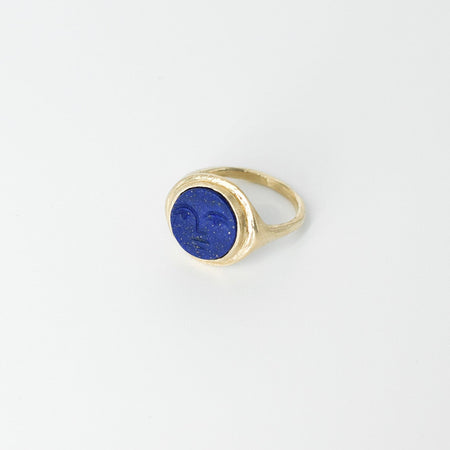 Face signet ring - 9k gold