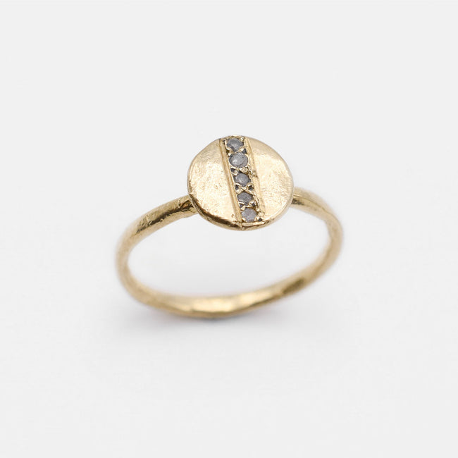 Dot Ring - 9k gold with pavé diamond line