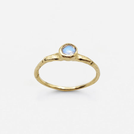 Eos ring - Gold with moonstone