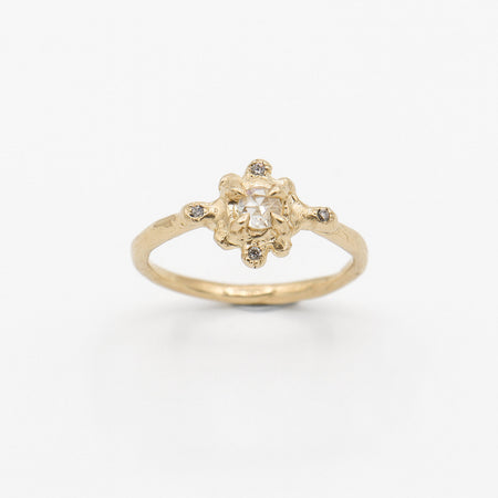 Circe ring - Gold with white rose cut diamond