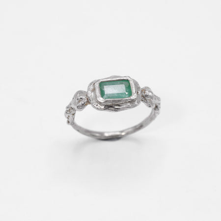 Ore ring - silver with emerald - READY TO SHIP